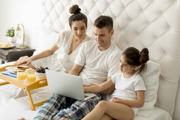 Titre connexe : "Les avantages méconnus pour les familles monoparentales : découvrez les aides spécifiques offertes par la CAF