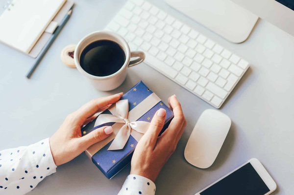 Cadeau entreprise RSE : personnaliser vos cadeaux client