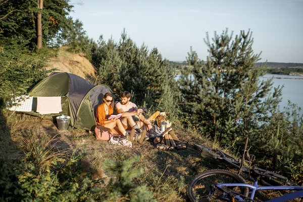 Comment choisir le meilleur emplacement pour votre camping dans le Var ?