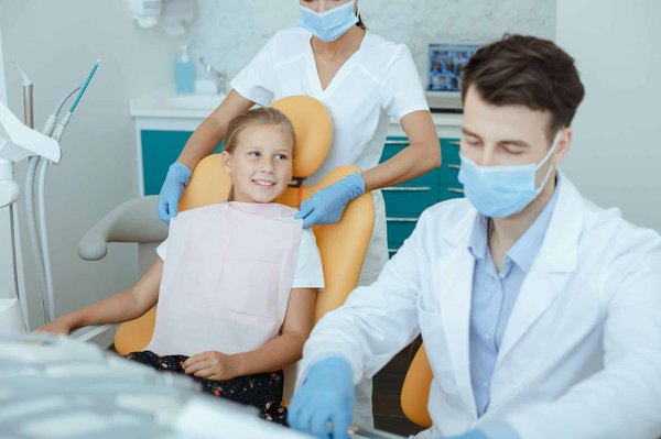 Quels services orthodontiques sont disponibles dans les centres dentaires ?